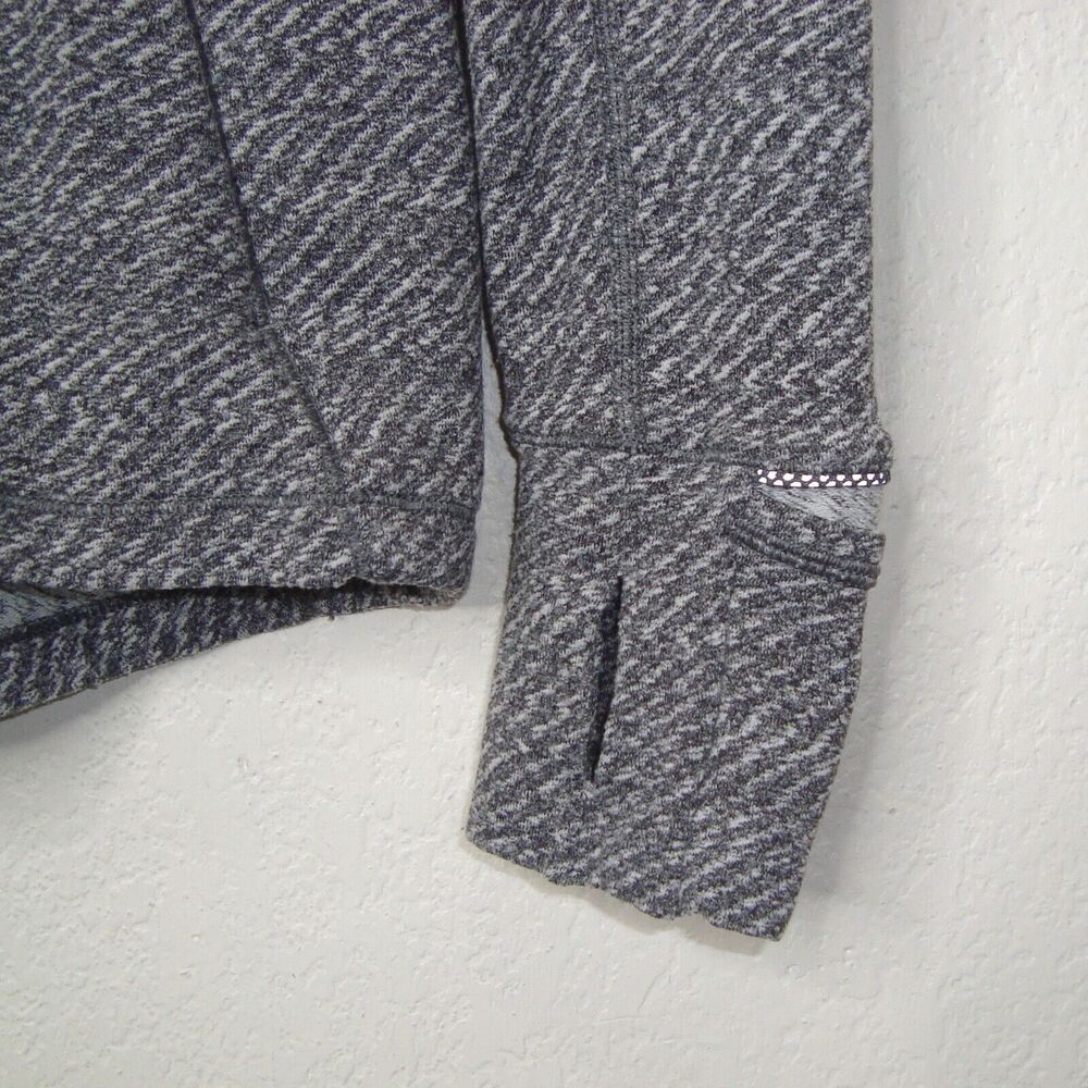 Lululemon Jacket Womens Size 8 White 1/2 Zip Pullover Thumbholes Gray White - Picture 9 of 11